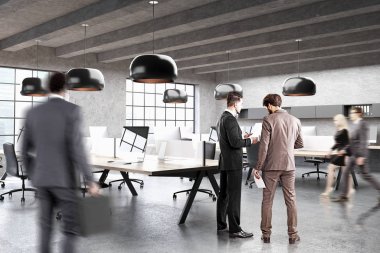 Modern açık alan ofis, yan görünüm, insanlar