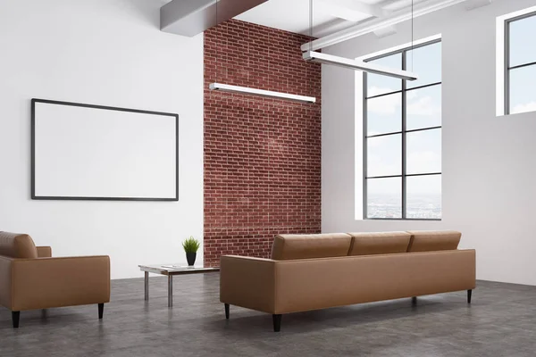 Beyaz ve tuğla bekleme yeri veya oturma odası