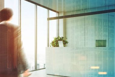 Office ile birlikte bir resepsiyon masası, yan görünüm, beyaz