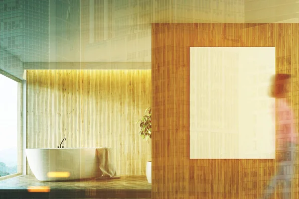 Interior do banheiro de madeira, imagem, menina da frente — Fotografia de Stock