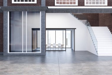 Bir ofiste bir merdiven ile konferans salonu