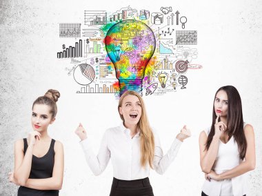 Beyin fırtınası, üç iş kadınları beton