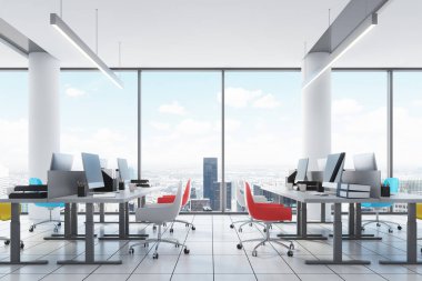 Şehir merkezi ofis iç, renkli koltukları çatı