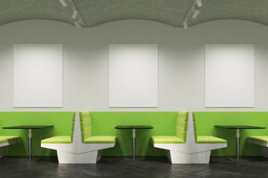 Yeşil Cafe iç kanepe ve posterler, yan