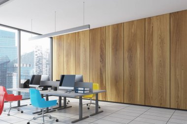 Ahşap açık ofis, bilgisayar, yan görünüm