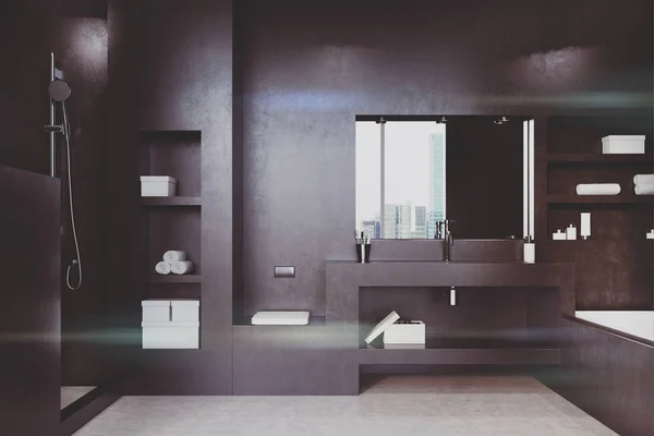 Musta kylpyhuone, amme, pesuallas ja peili äänisen — kuvapankkivalokuva