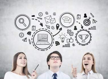 Bir grup genç insan, iş düzeni