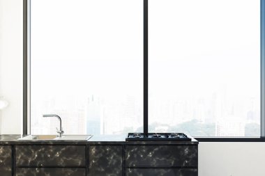 Mermer mutfak lavabo ve bir Ocak