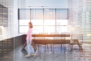 Beyaz yemek odası ve mutfak, karanlık mermer, kız