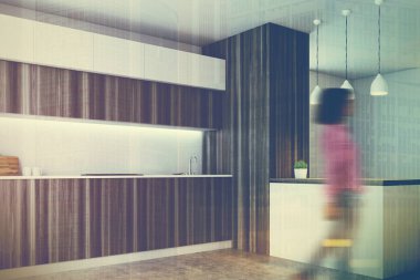 Ahşap beyaz mutfak, mutfak tezgahı, yan çift