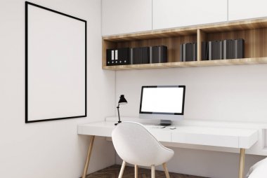 Çerçeveli poster, raflar ile beyaz ev ofis