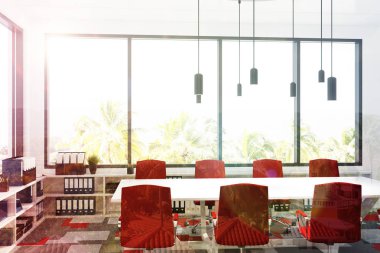 Beyaz ve kırmızı konferans salonu, yan görünüm, tonda