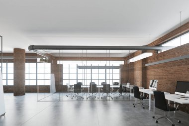 Tuğla ve cam açık alan ofis