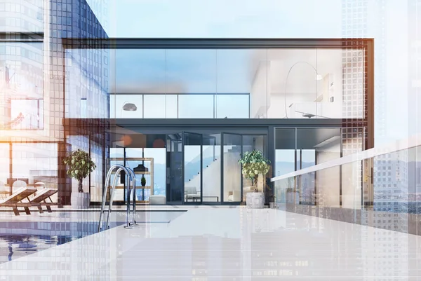 Çatıda Çift Kişilik havuzlu lüks malikanesi