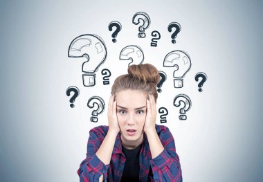 Genç kız, soru işaretleri vurguladı