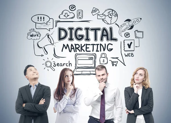 Equipe de negócios diversa, marketing digital — Fotografia de Stock