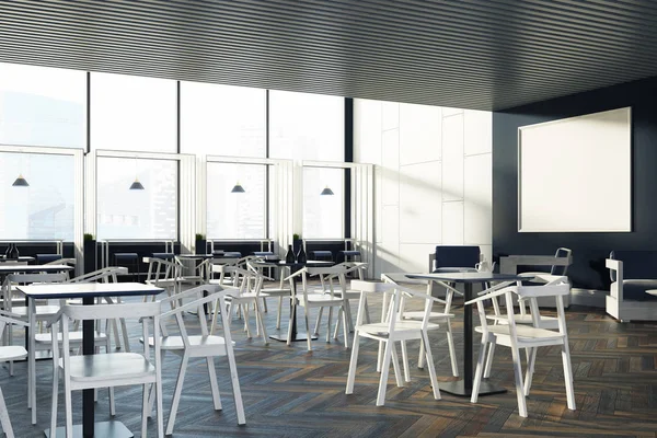 Çatı kafe siyah masa, beyaz sandalye, poster