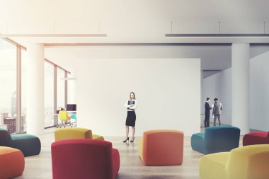 Clored koltuklar office sınıf, kadın