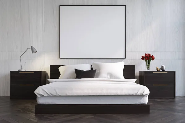 Witte houten slaapkamer met een poster — Stockfoto