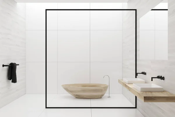 Salle de bain blanche baignoire et lavabos en bois — Photo