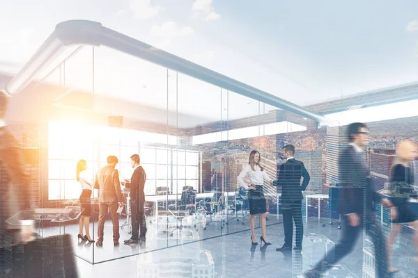 Gente de negocios en una sala de reuniones — Foto de Stock