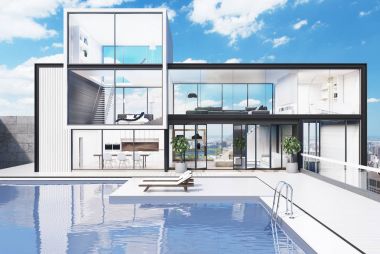 Yüzme havuzlu büyük beyaz ev