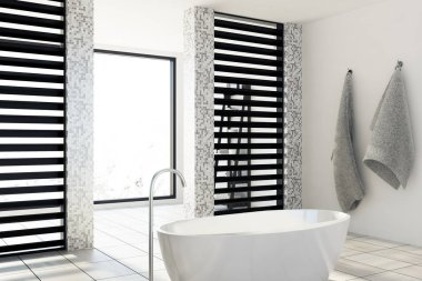 Beyaz döşeli banyo, küvet, yan