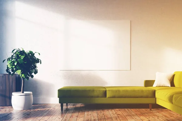 Soggiorno bianco, poster, divano verde tonica — Foto Stock