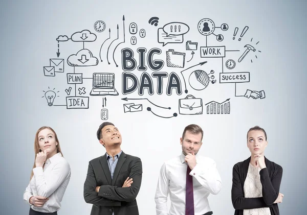 Diverse business team members, big data — Stock Photo, Image