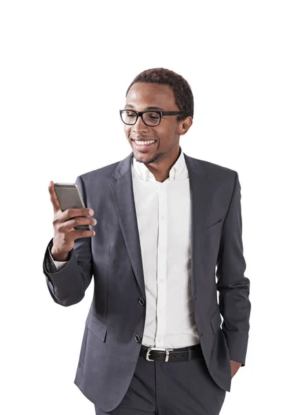 アフリカ系アメリカ人の実業家、スマート フォンを笑顔 — ストック写真