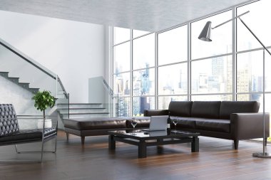 Beyaz oturma odası, merdiven, kanepeler