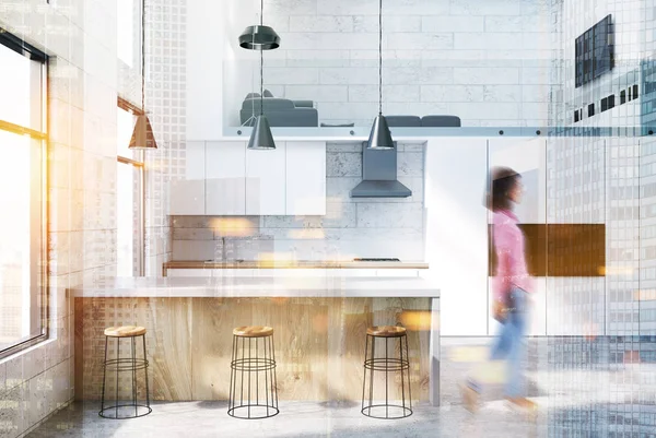 Cozinha branca e de madeira duplo — Fotografia de Stock