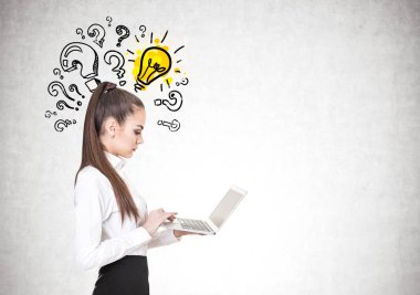 Ciddi genç işkadını, soru, fikir