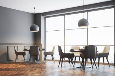 Gri çatı kafe iç köşe, gri sandalye