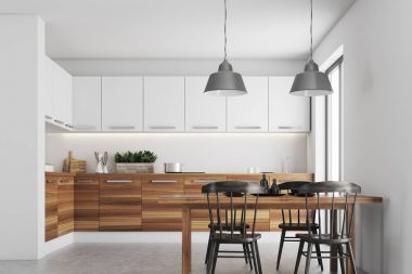 Beyaz yemek odası, ahşap mutfak tezgahı