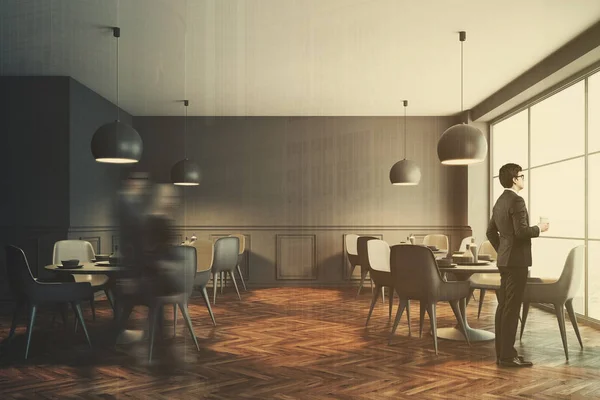 トーンの灰色カフェのインテリアは、灰色の椅子 — ストック写真