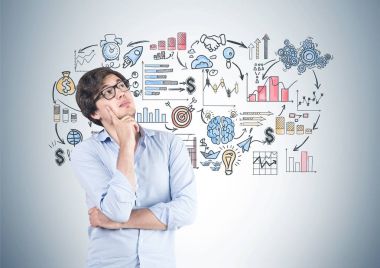 Dalgın genç adam gözlüklü, iş planı