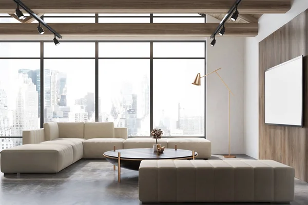 Ruang tamu putih dan kayu, poster, sofa — Stok Foto