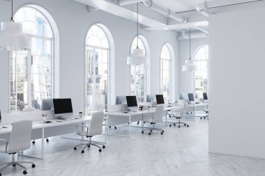 Açık alan iç tarafında office beyaz