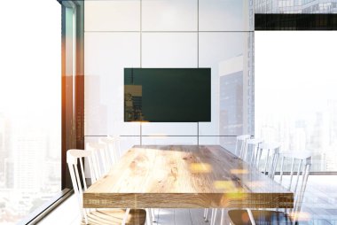 Beyaz mutfak, ahşap talbe yakın tonda