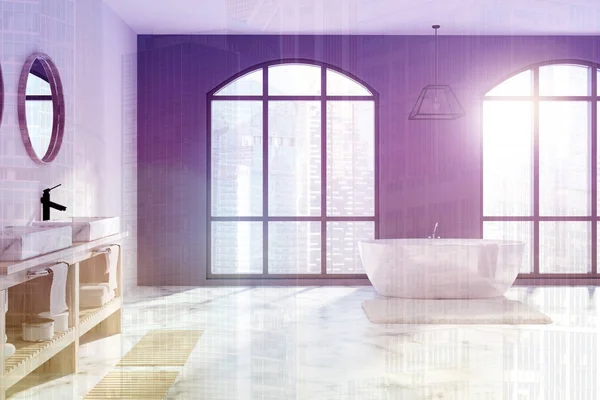 Salle de bain blanche et noire, sol en marbre tonique — Photo