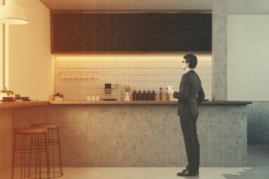 Beyaz mutfak iç tonda