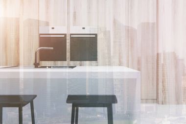 Tonda bir çizgiyle Ahşap mutfak