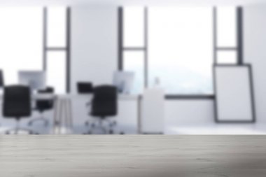 Çerçeveli poster görüntü ile beyaz ofis