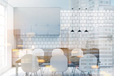 Beyaz mutfak, tonda gri tezgah döşenir