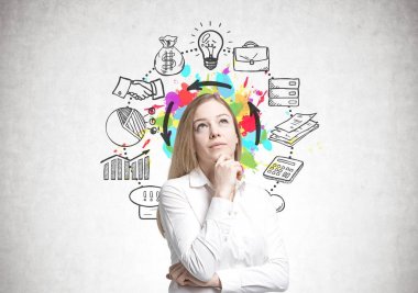 Rüya gibi sarışın işkadını,