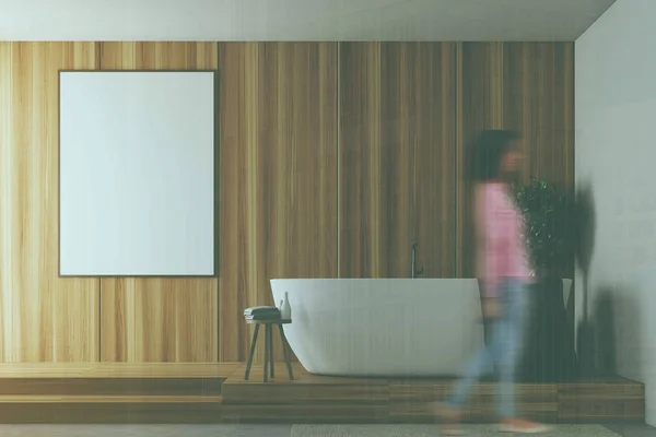 Baño de madera y blanco, bañera y desenfoque cartel —  Fotos de Stock