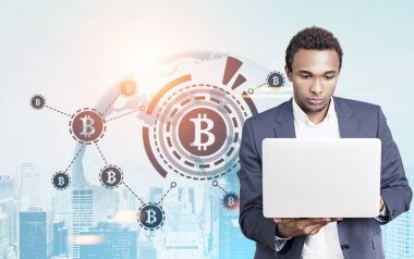 Bitcoin işareti Hud Afrikalı-Amerikalı işadamı