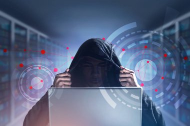 Tanınmayan hacker, Hud, dizüstü bilgisayar, sunucu odası