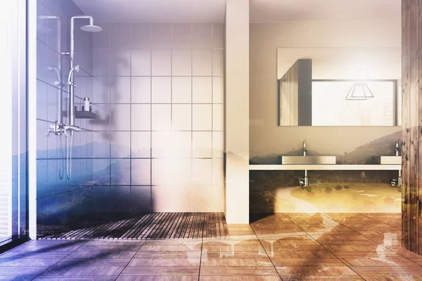 Blanco y azulejos baño interior tonificado — Foto de Stock